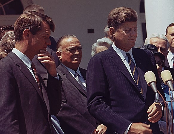 Histoires secrètes du F.B.I : Hoover le maître des marionnettes